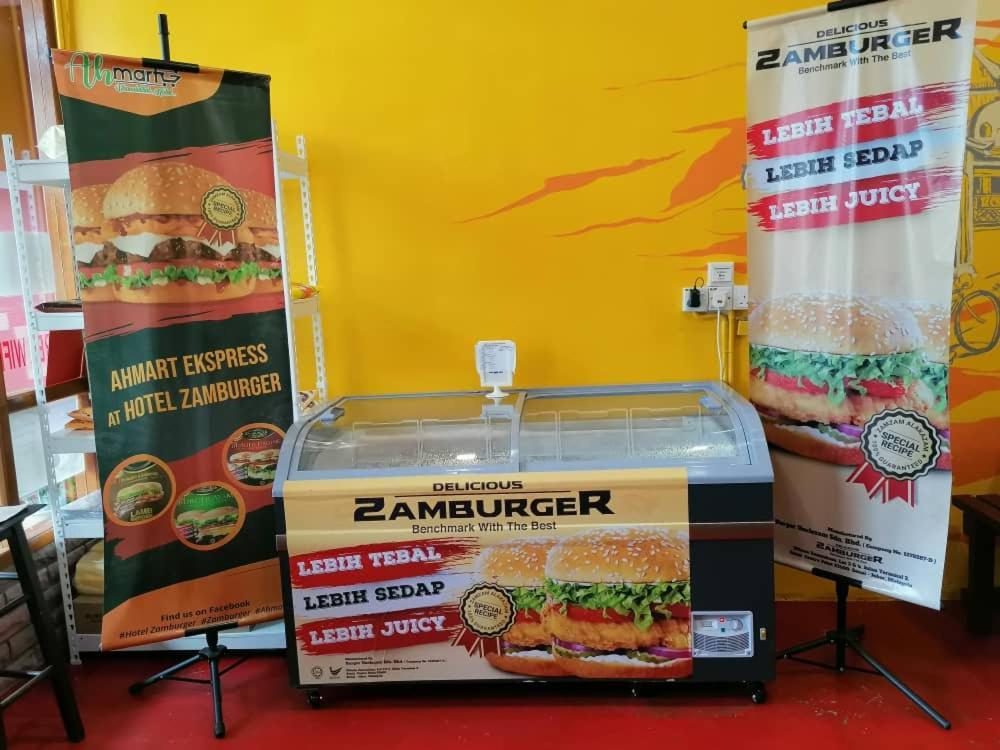 Hotel Zamburger Heritage Melaka Ngoại thất bức ảnh